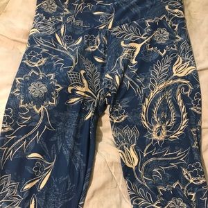 LulaRoe leggings- Tall and Curvy